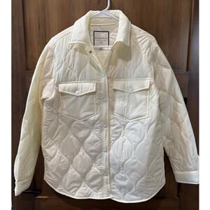 Bagatelle Cream Puffer Shirt Jacket with Quilted Design Size XS Super‎ Soft!